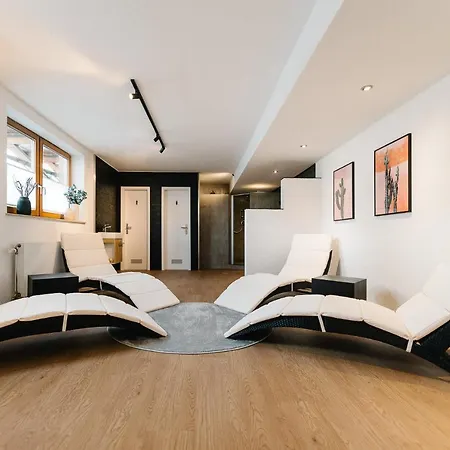Modernes Blackforest Art 35 Qm Naehe Freiburg